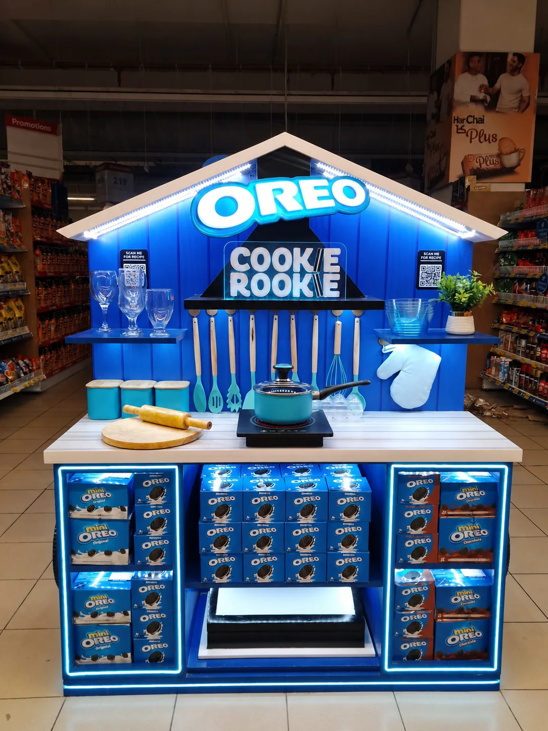 Oreo Cookie Rookie experiential display